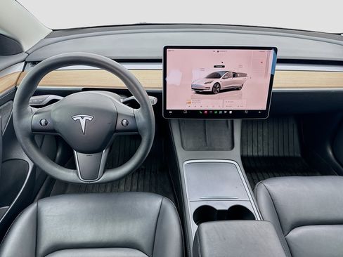 Used 2023 Tesla Model 3 Standard Range RWD image 15