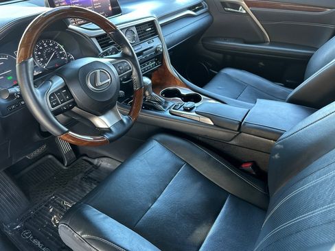 Used 2018 Lexus RX 450hL Premium image 11