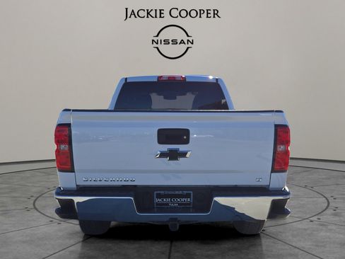 Used 2018 Chevrolet Silverado 1500 LT w/ All Star Edition image 4