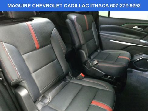 Used 2026 Chevrolet Traverse RS AWD/4WD image 17