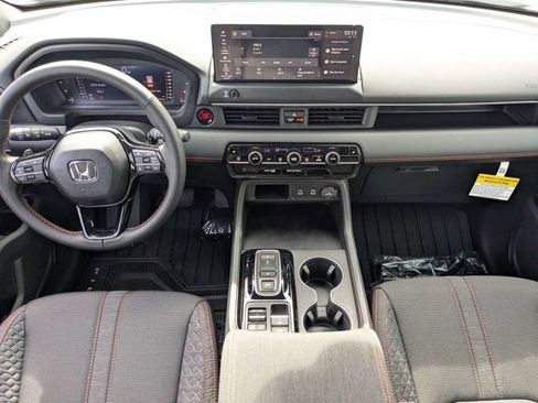 New 2026 Honda Pilot Sport image 15