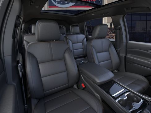 New 2026 Chevrolet Traverse High Country AWD/4WD image 40