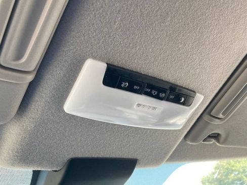Used 2024 Nissan Kicks S FWD image 28