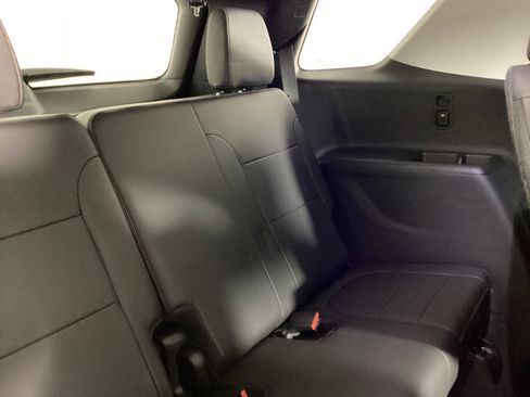 Used 2021 Chevrolet Traverse RS w/ LPO, Floor Liner Package AWD/4WD image 12