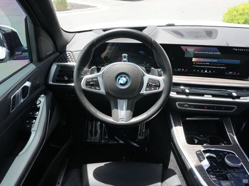 Used 2024 BMW X5 xDrive50e w/ M Sport Package AWD/4WD image 21