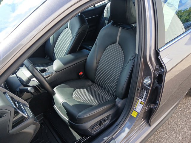 Used 2024 Toyota Camry SE w/ Blackout Package (TMS) FWD image 29