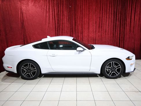 Used 2020 Ford Mustang Premium image 8