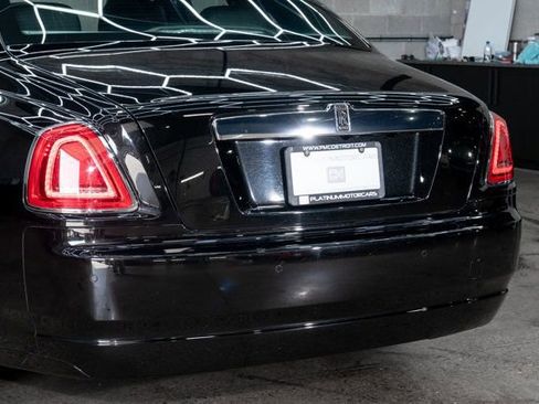 Used 2016 Rolls-Royce Ghost image 37