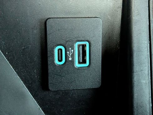 Certified 2023 Ford F150 Lariat w/ Equipment Group 502A High image 26