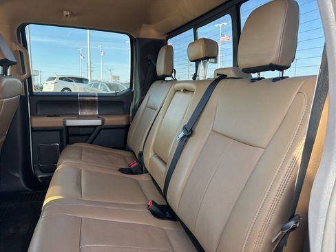 Used 2022 Ford F250 Lariat w/ Chrome Package image 10