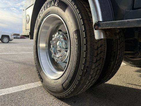 Used 2019 Ford F550 4x4 Regular Cab Super Duty w/ XL Value Package image 12