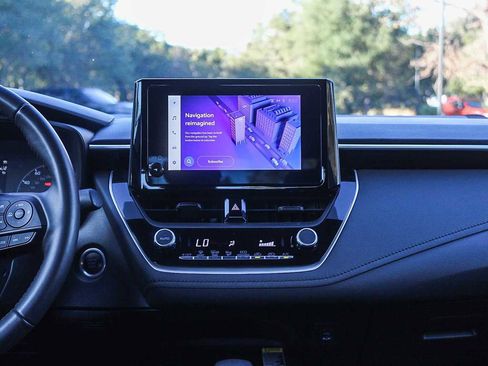 Used 2024 Toyota Corolla SE image 13