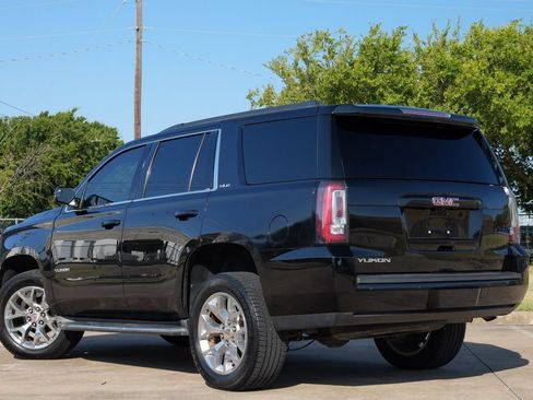 Used 2015 GMC Yukon SLE w/ Convenience Package RWD image 4