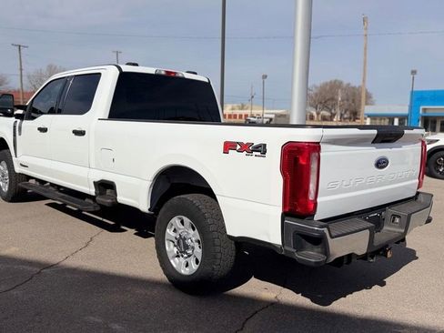 Used 2023 Ford F250 XLT w/ FX4 Off-Road Package AWD/4WD image 10