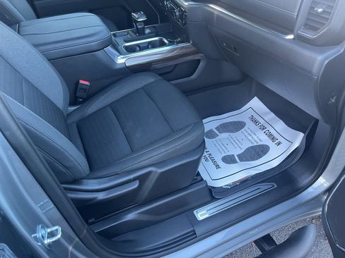 Used 2023 Chevrolet Silverado 1500 LT Trail Boss image 32