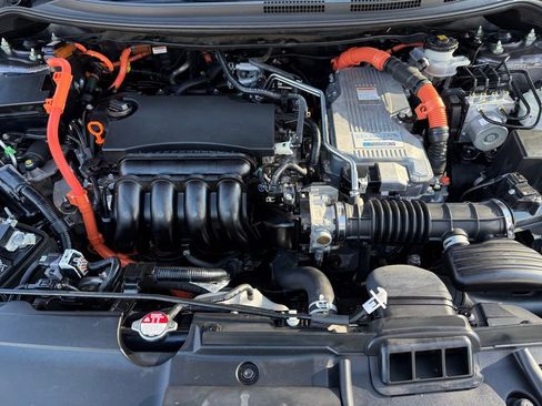 Used 2018 Honda Clarity Touring image 9