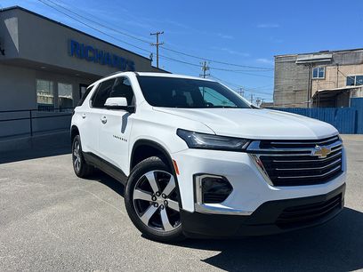 Used 2023 Chevrolet Traverse LT w/ LT Premium Package