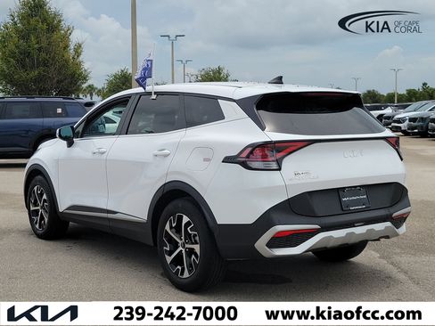 Certified 2024 Kia Sportage EX FWD image 4