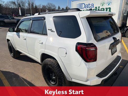 Certified 2024 Toyota 4Runner TRD Off-Road Premium w/ Moonroof Package image 30