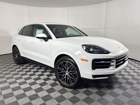 Certified 2026 Porsche Cayenne AWD/4WD image 7