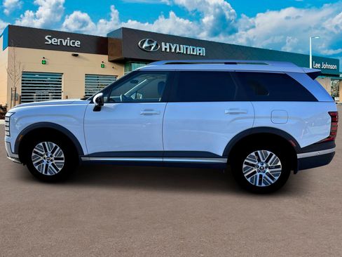 New 2026 Hyundai Palisade AWD image 3