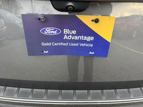 Certified 2022 Ford Explorer XLT w/ Equipment Group 202A image 25