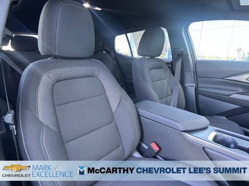 New 2026 Chevrolet Equinox EV LT image 42