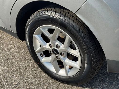 Certified 2023 Kia Soul LX w/ LX Technology Package FWD image 10