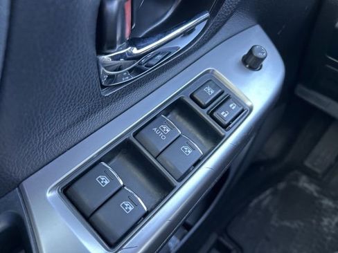 Used 2016 Subaru Crosstrek 2.0i Limited image 20