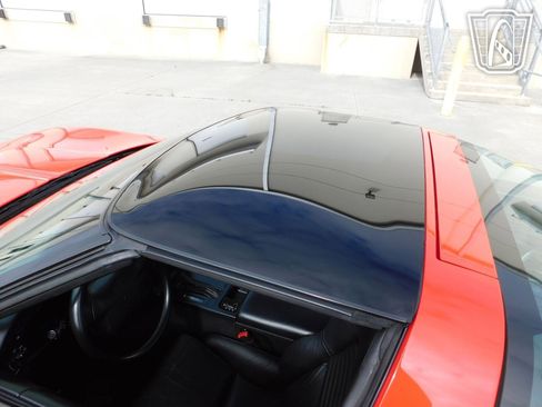 Used 1995 Chevrolet Corvette Coupe RWD image 30