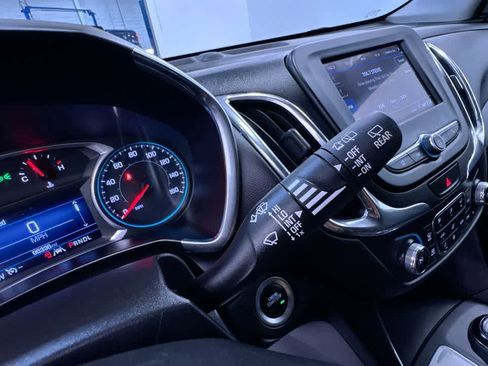 Used 2021 Chevrolet Equinox LT image 19