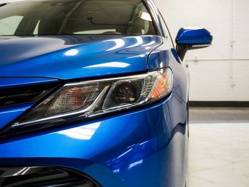 Used 2020 Toyota Camry LE image 37