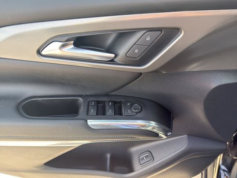 Used 2024 Chevrolet Traverse LT image 17