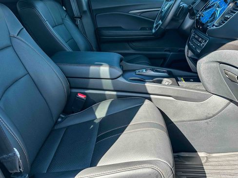 Certified 2025 Honda Passport TrailSport image 25