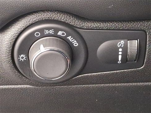 Used 2024 Dodge Durango GT image 23