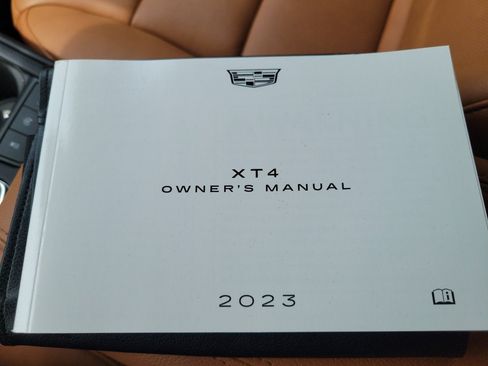 Certified 2023 Cadillac XT4 Premium Luxury AWD/4WD image 33