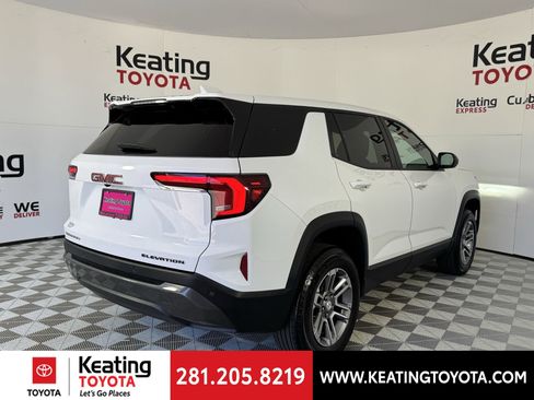 Used 2025 GMC Terrain Elevation image 5