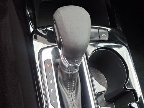 Used 2024 Chevrolet Trax LT w/ Driver Confidence Package image 15