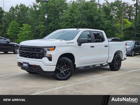 Used 2025 Chevrolet Silverado 1500 Custom w/ Turbomax Blackout Package RWD image 1