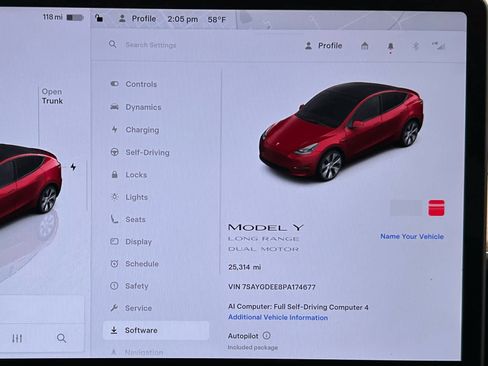 Used 2023 Tesla Model Y Long Range image 31