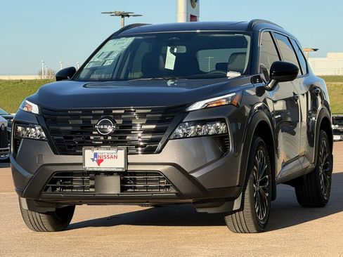 New 2026 Nissan Rogue Dark Armor image 4