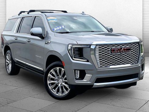 Used 2023 GMC Yukon XL Denali w/ Denali Reserve Package AWD/4WD image 1