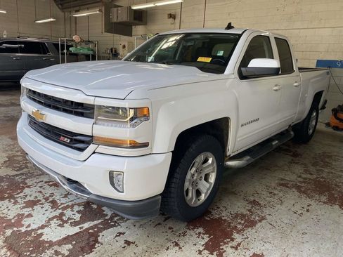 Used 2016 Chevrolet Silverado 1500 LT w/ All Star Edition AWD/4WD image 3