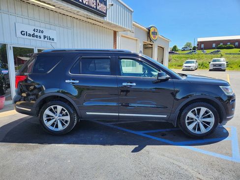 Used 2018 Ford Explorer Limited AWD/4WD image 7