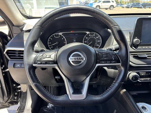 Used 2019 Nissan Altima 2.5 SR w/ SR Premium Package AWD/4WD image 25