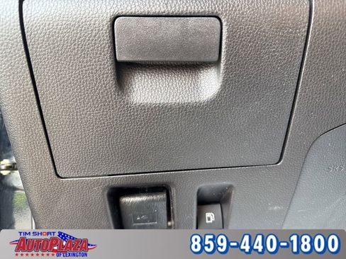 Used 2021 Toyota Highlander XLE image 32