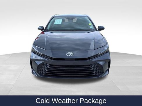Used 2025 Toyota Camry LE w/ Convenience Package FWD image 2