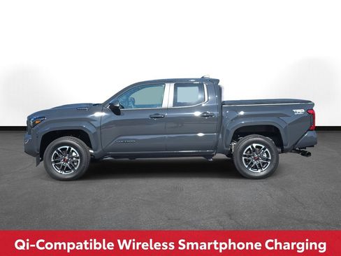 Certified 2025 Toyota Tacoma TRD Sport image 10