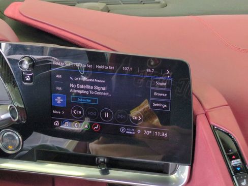 Used 2021 Chevrolet Corvette Stingray Premium Conv w/ Z51 Performance Package image 17