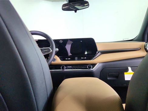 New 2026 Chevrolet Equinox ACTIV w/ Convenience Package III image 31